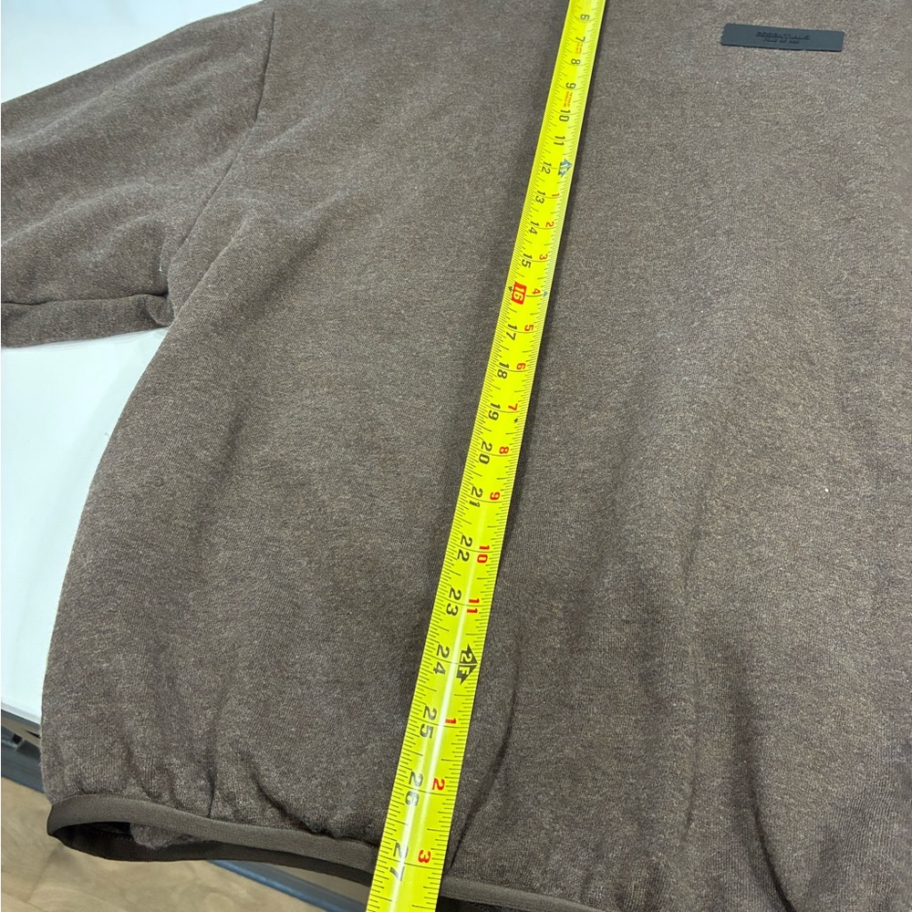 Fear of God Essentials Crewneck “Heather Wood” Brown Mens size L - Picture 4 of 5